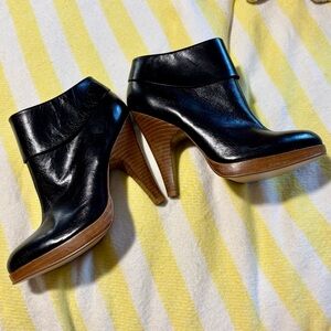 Chinese Laundry Black Leather Ankle Boots, high-heeled, EUC, 7